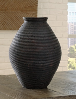 Hannela Vase - A2000512