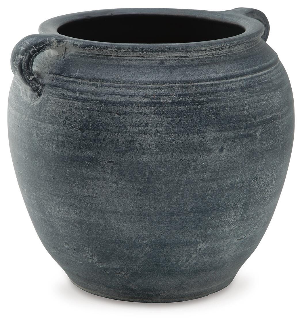 Meadie Vase - A2000628