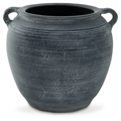 Meadie Vase - A2000628