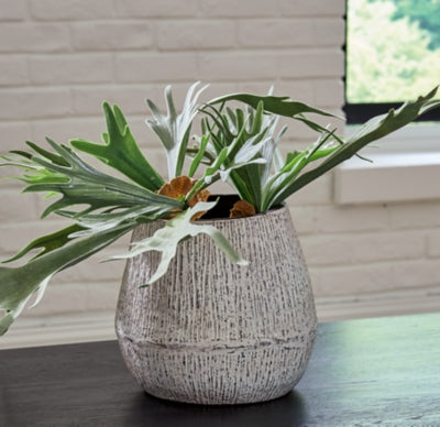 Claymount Vase - A2000636