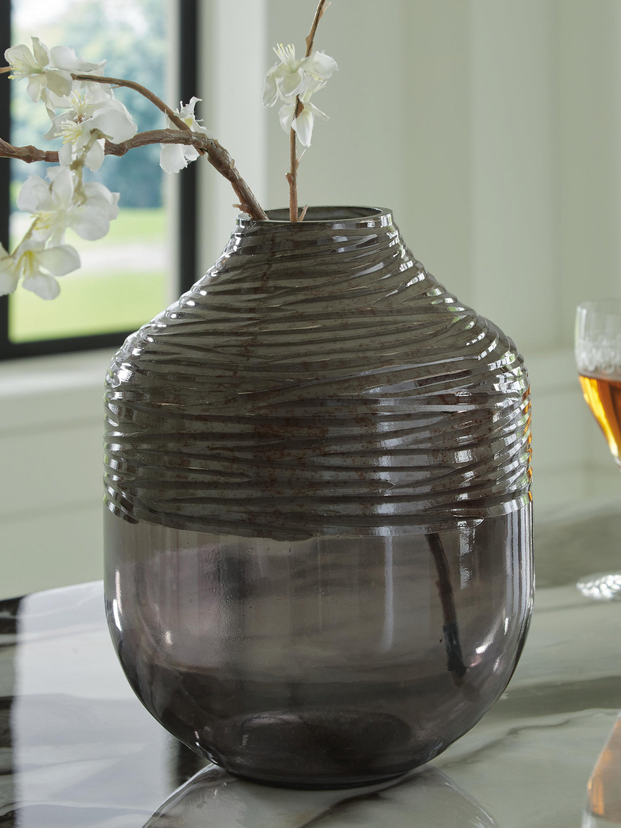 Harpwick Vase - A2000726