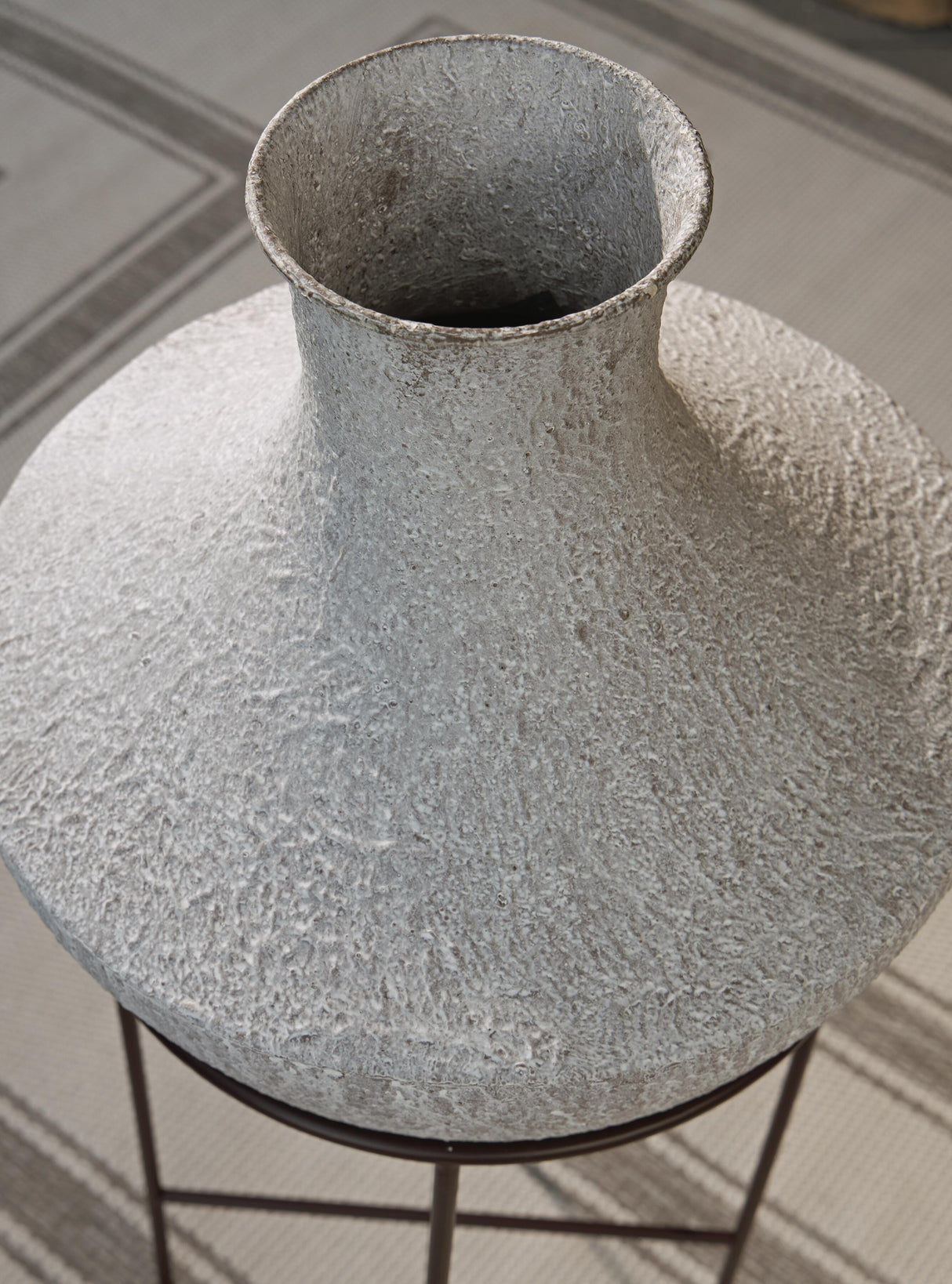 Estonbank Vase - A2000748