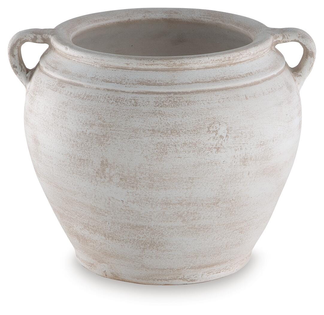 Meadie Vase - A2000787