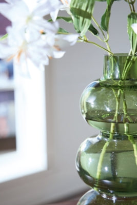 Renethorne Vase - A2000802