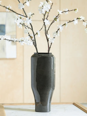 Kierlain Vase - A2000809