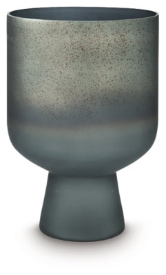 Pennmore Vase - A2000814