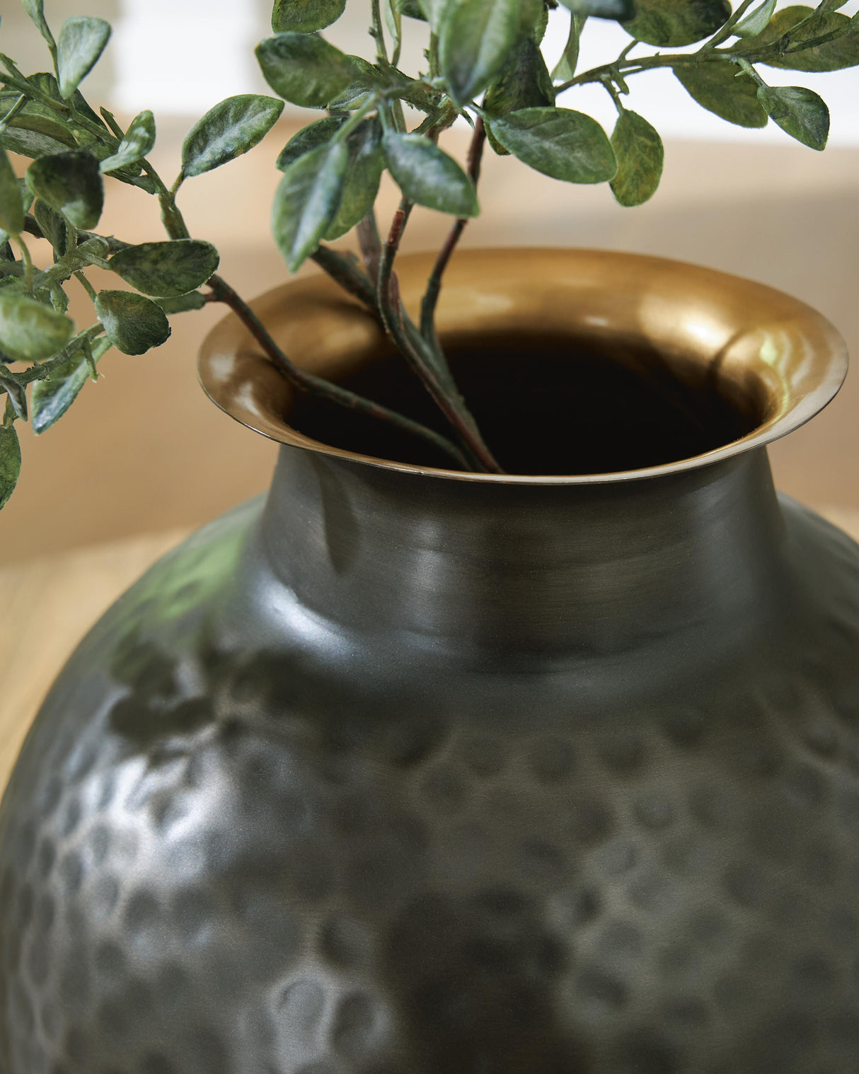 Woody Vase - A2000844