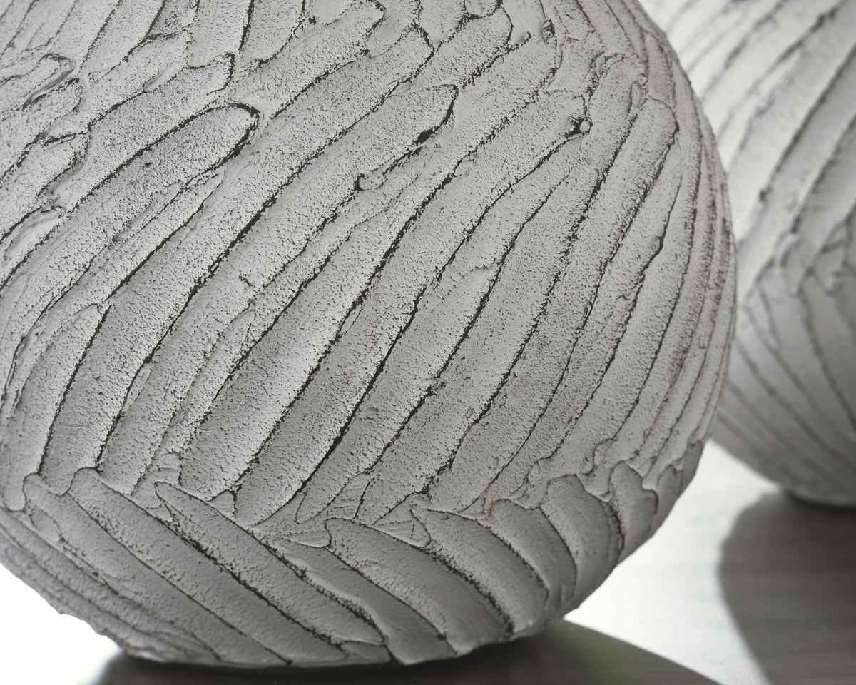 Shelvie Vase - A2000848