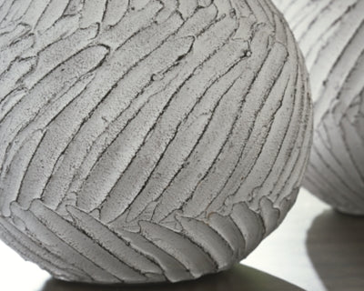 Shelvie Vase - A2000848