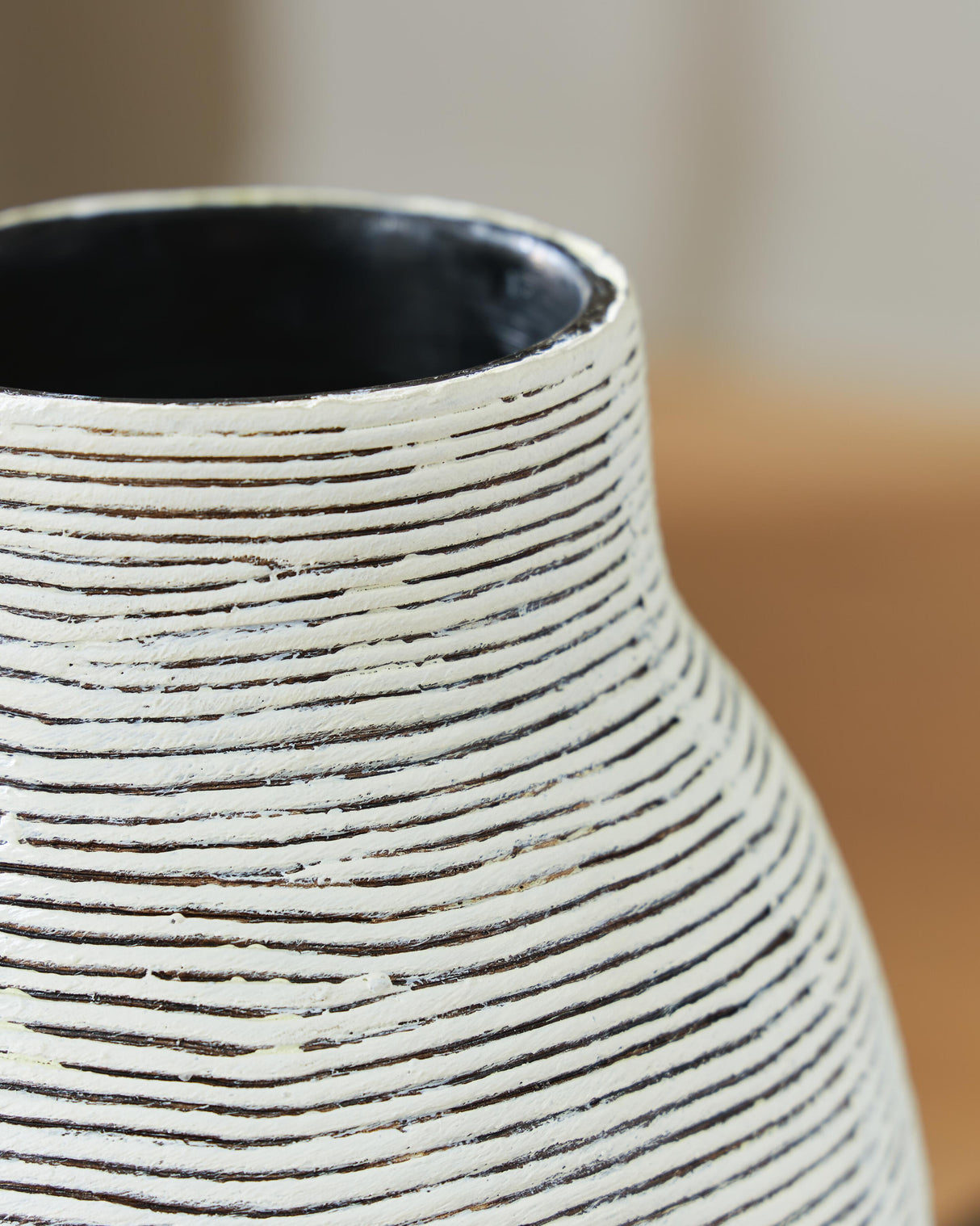 Girtha Vase - A2000877