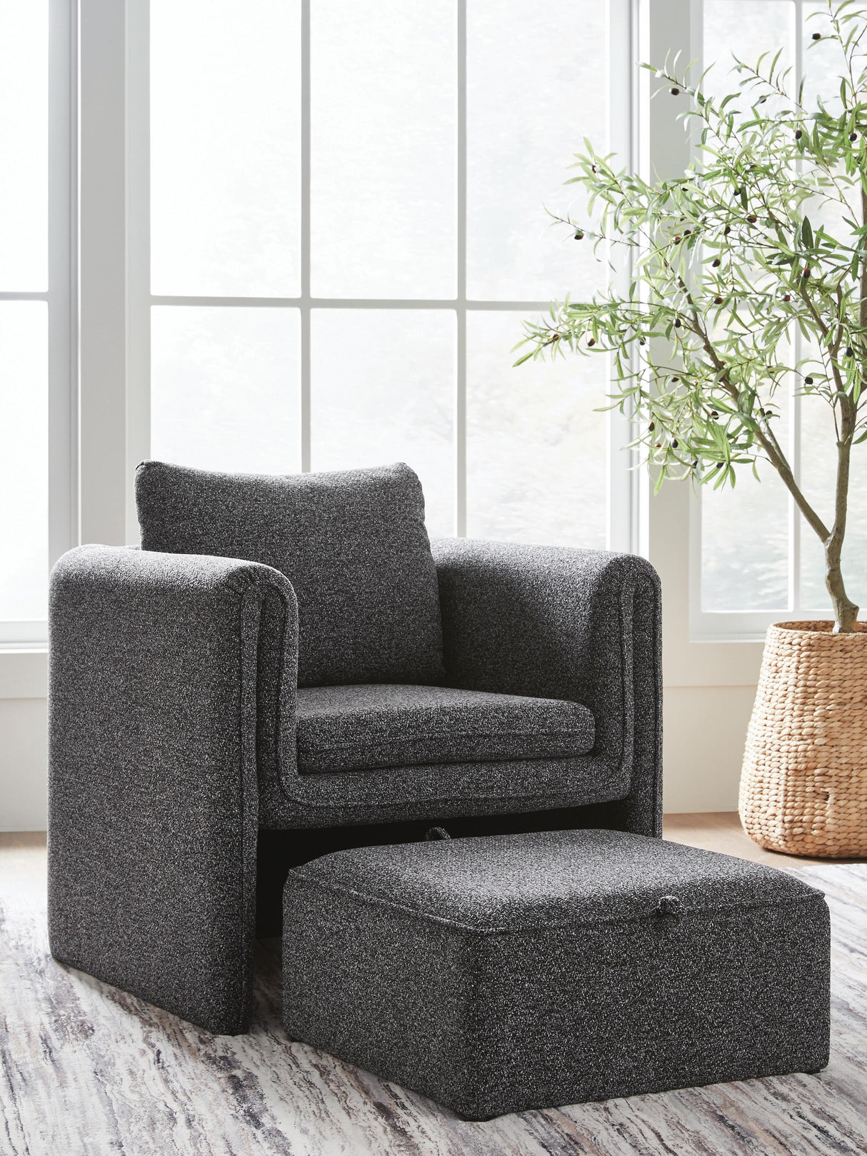 Vreni Accent Chair - A3000754