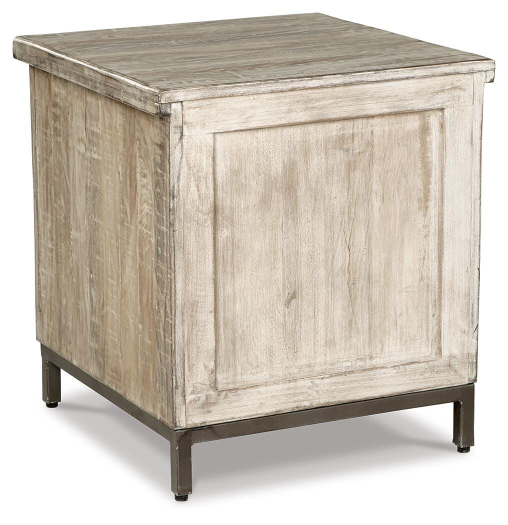 Laddford Accent Cabinet - A4000506