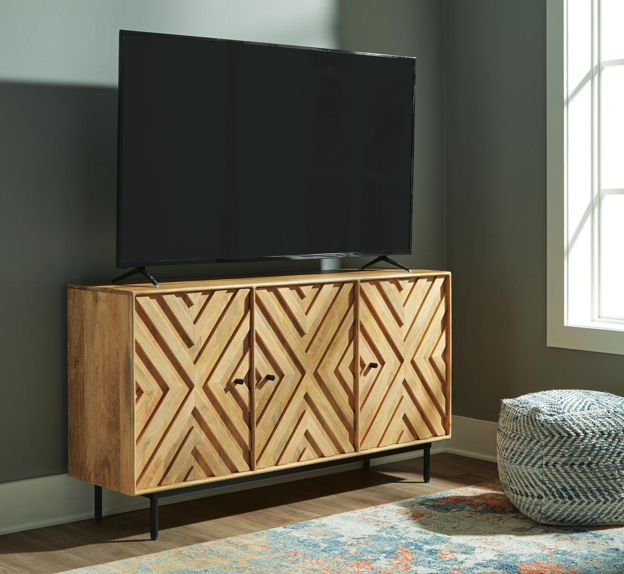 Cadewick Accent Cabinet - A4000570