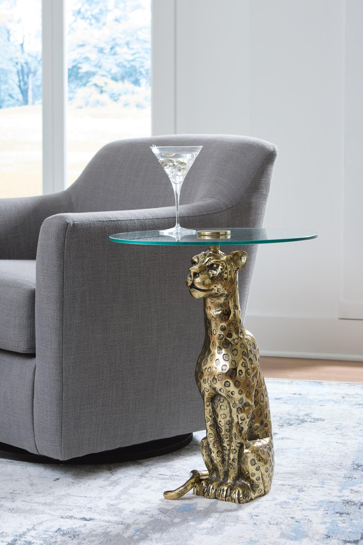Vallain Accent Table - A4000605