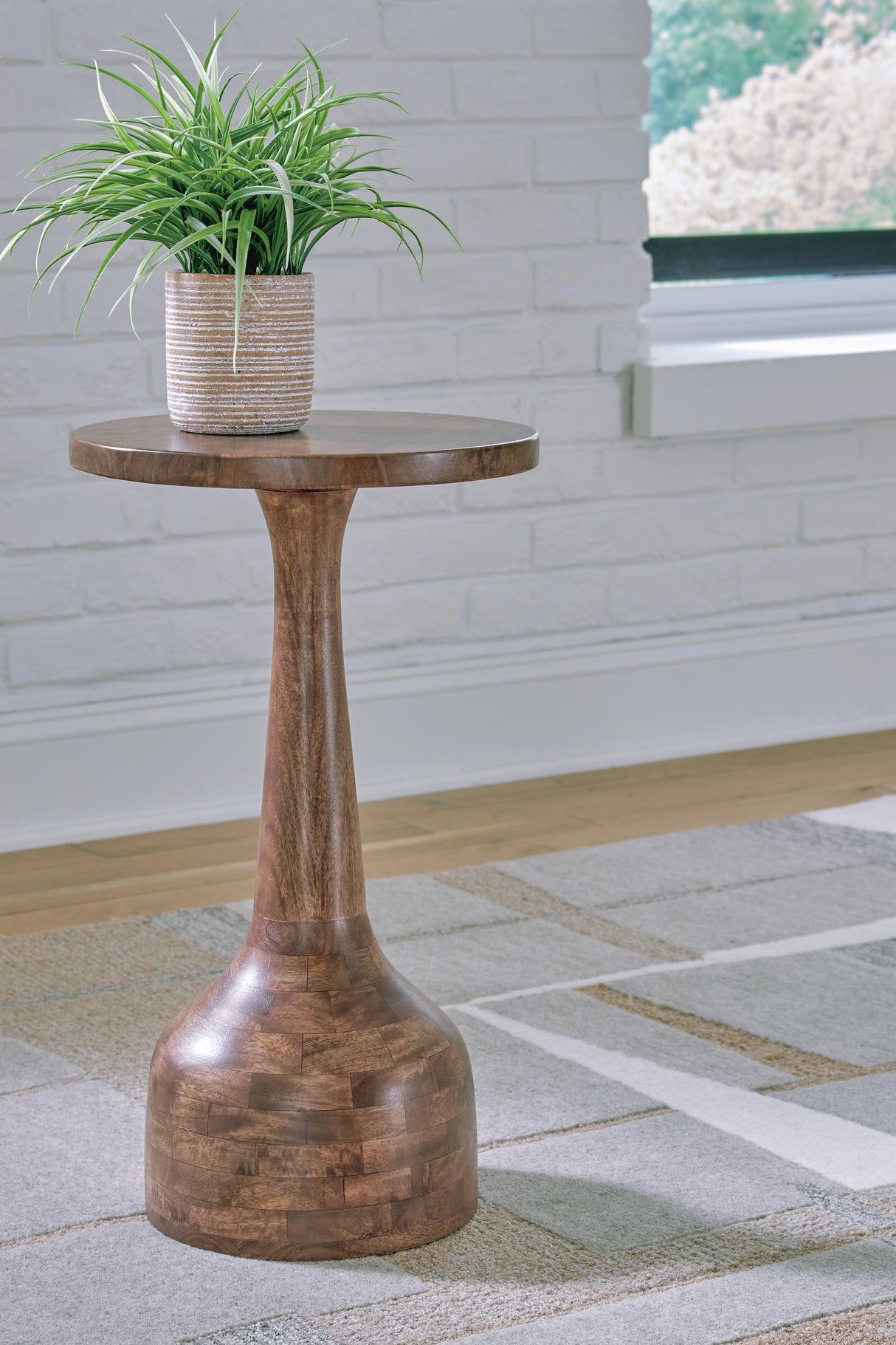 Joville Accent Table - A4000627