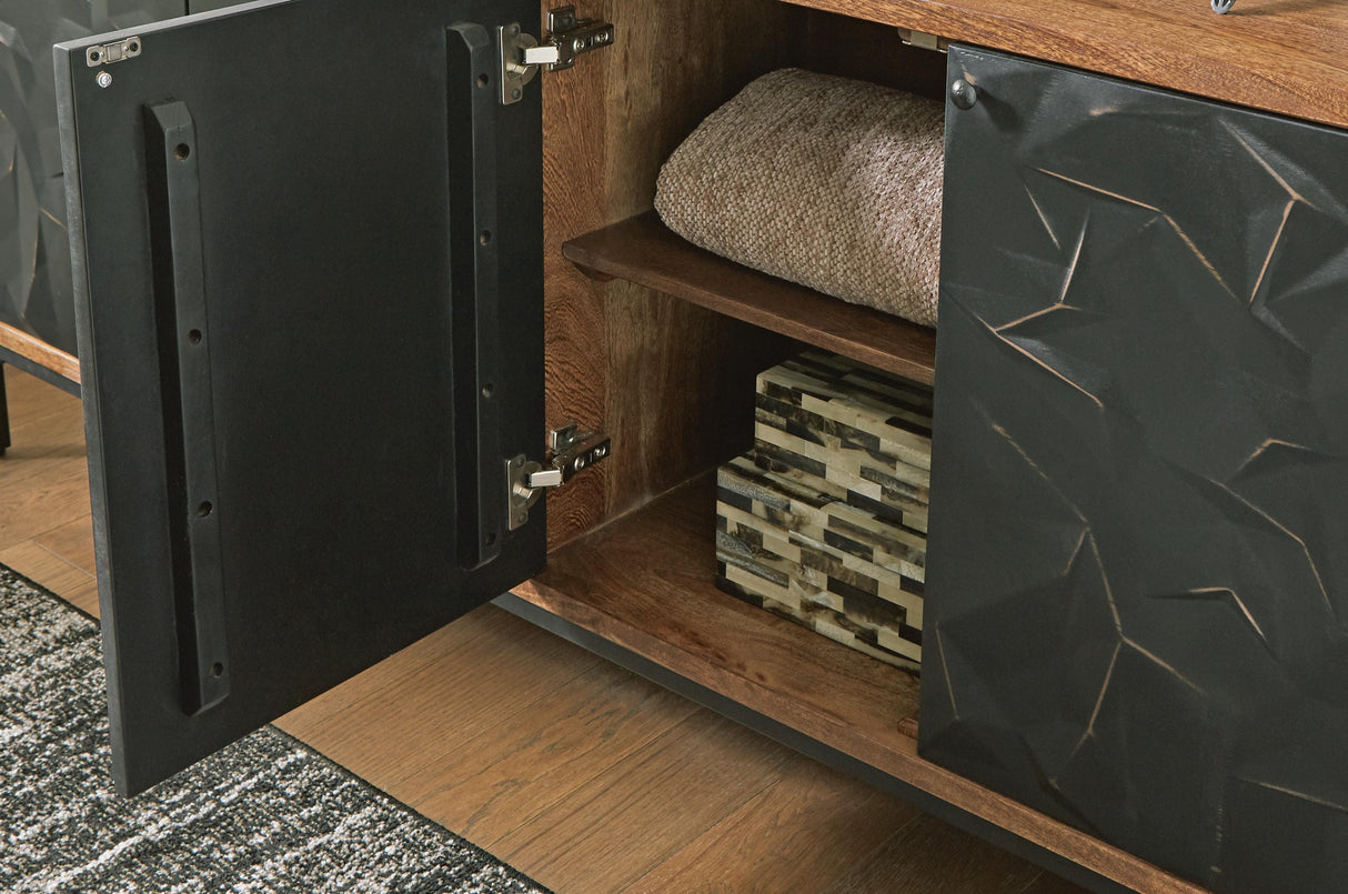 Dorannby Accent Cabinet - A4000649