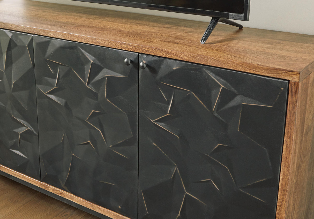 Dorannby Accent Cabinet - A4000649