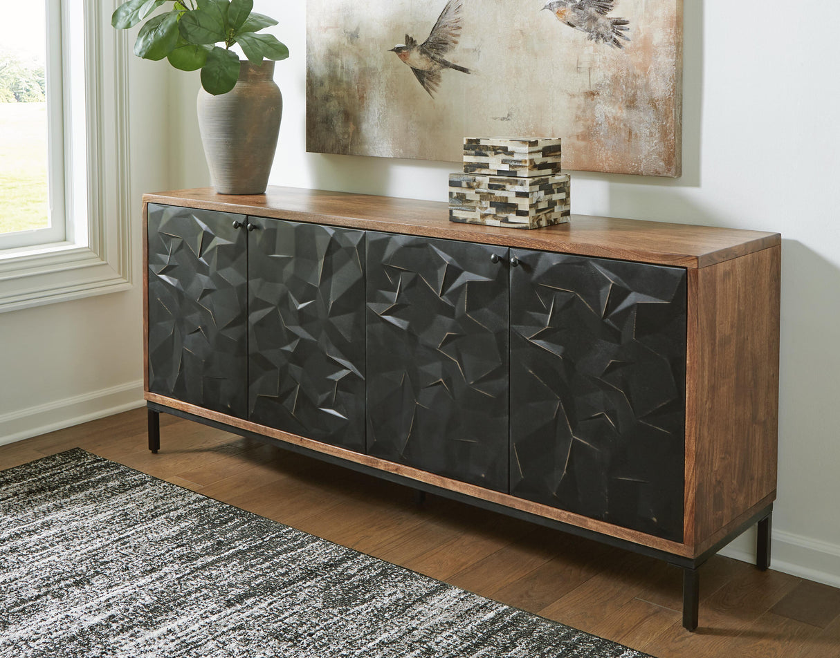Dorannby Accent Cabinet - A4000649