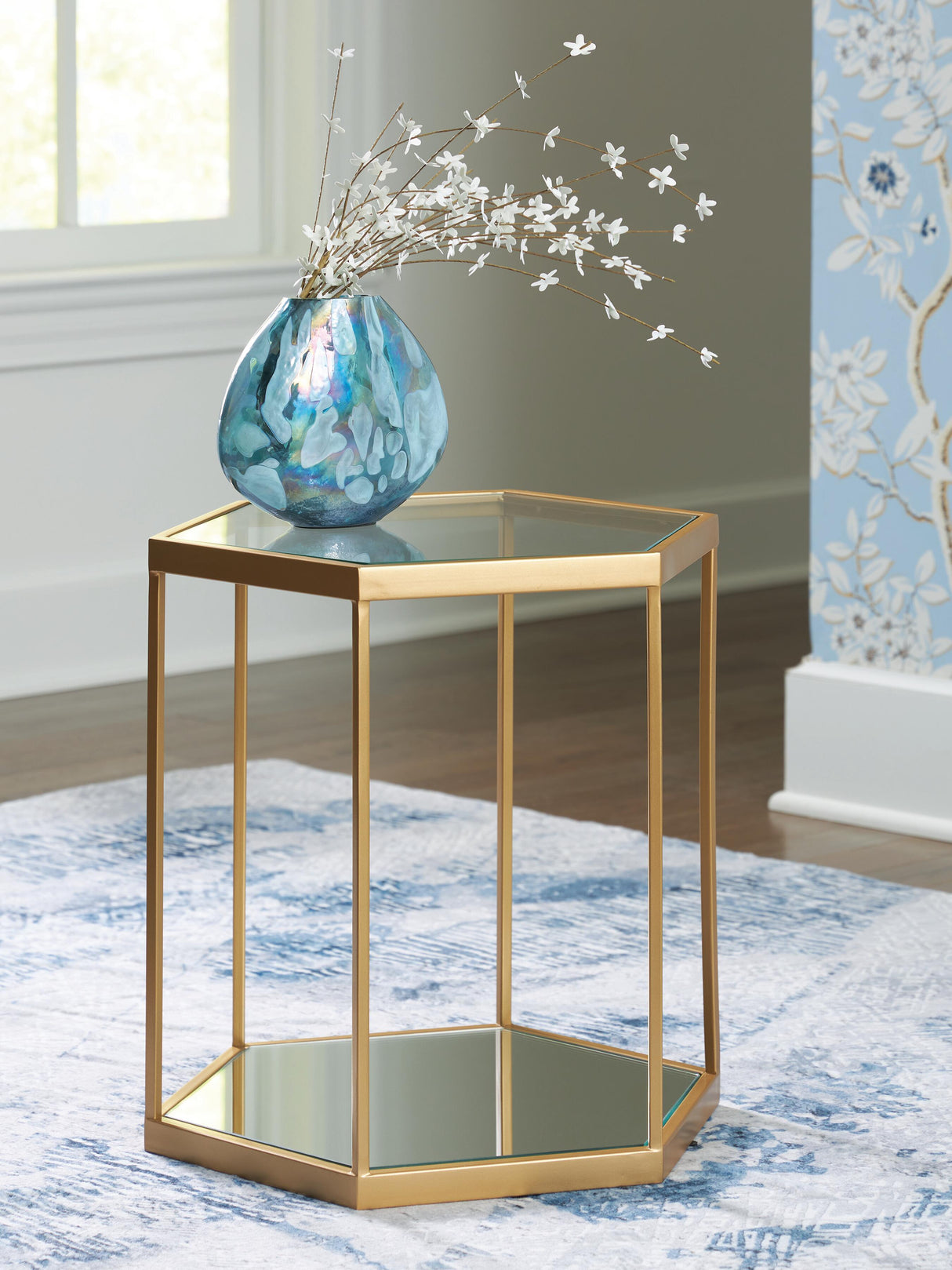 Veerwick Accent Coffee Table - A4000661