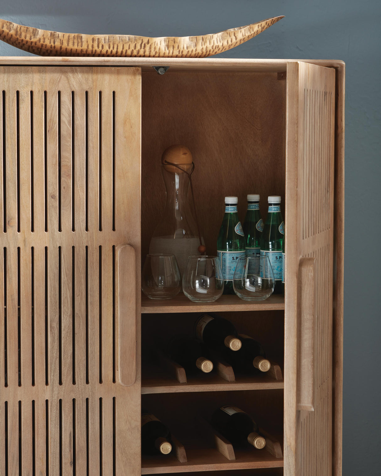 Pellamour Bar Cabinet - A4000698