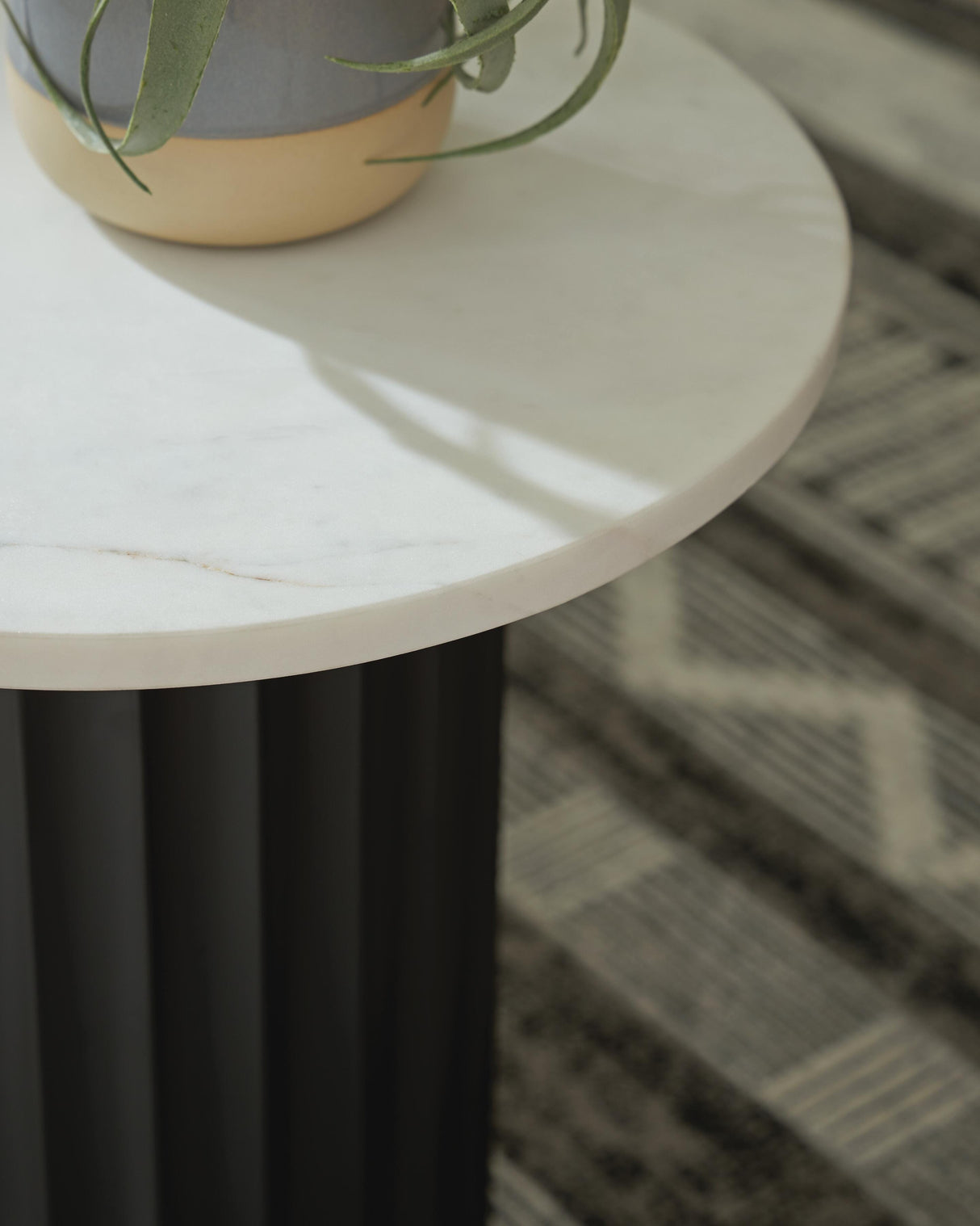 Wainstone Accent Table - A4000724