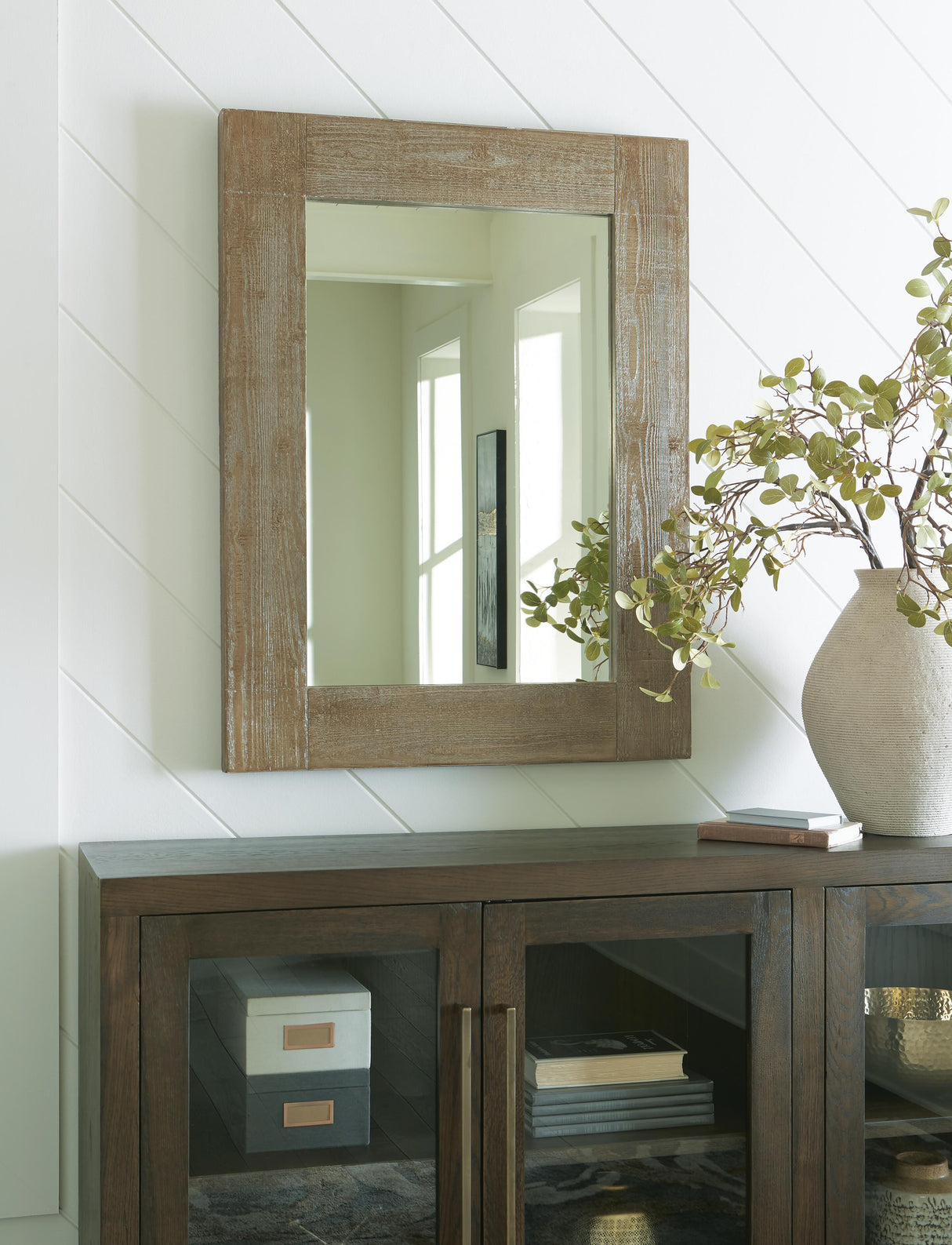 Waltleigh Accent Mirror - A8010277