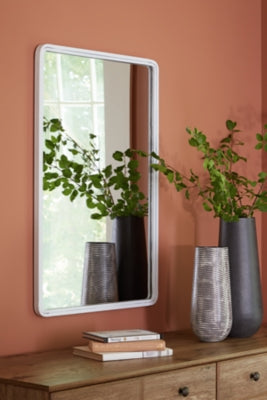 Brocky Accent Mirror - A8010293