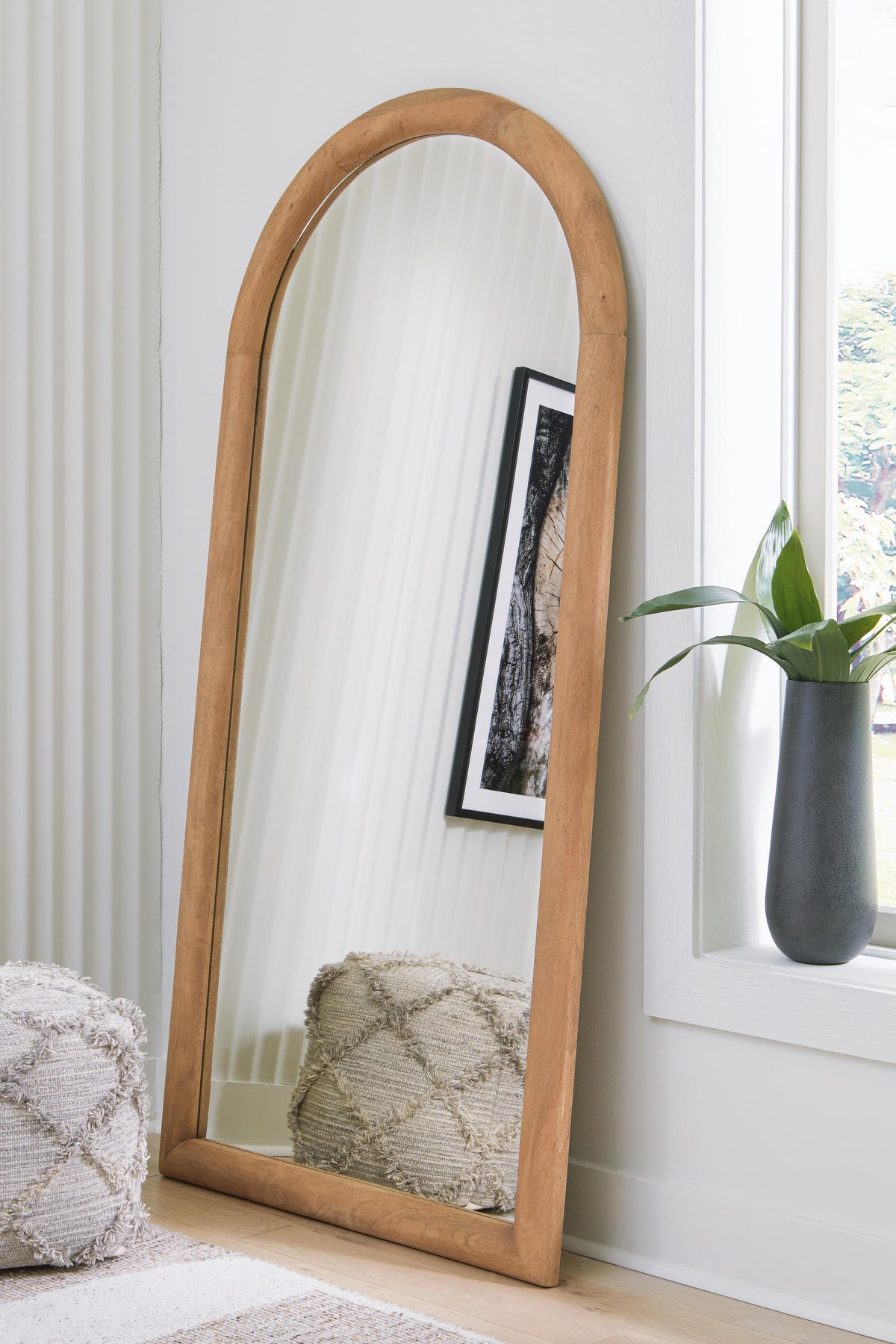 Dairville Floor Mirror - A8010323