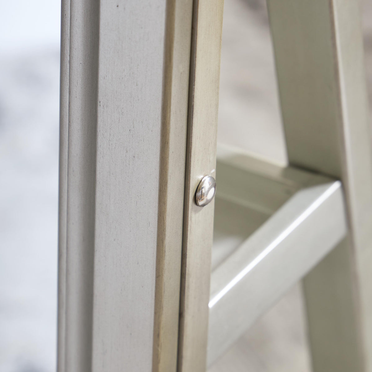 Evesen Floor Standing Mirror/Storage - A8010380