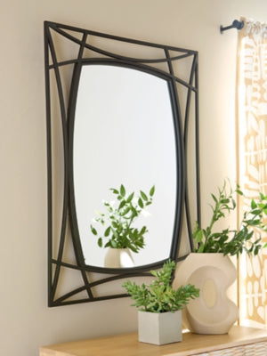 Freenville Accent Mirror - A8010408