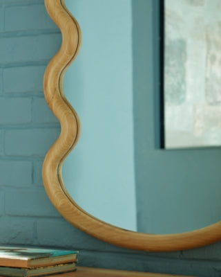 Serendis Accent Mirror - A8010412