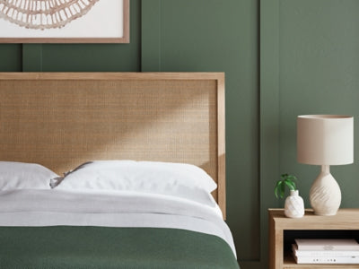 Cielden Queen Panel Bed, Dresser and Nightstand - B1199B12