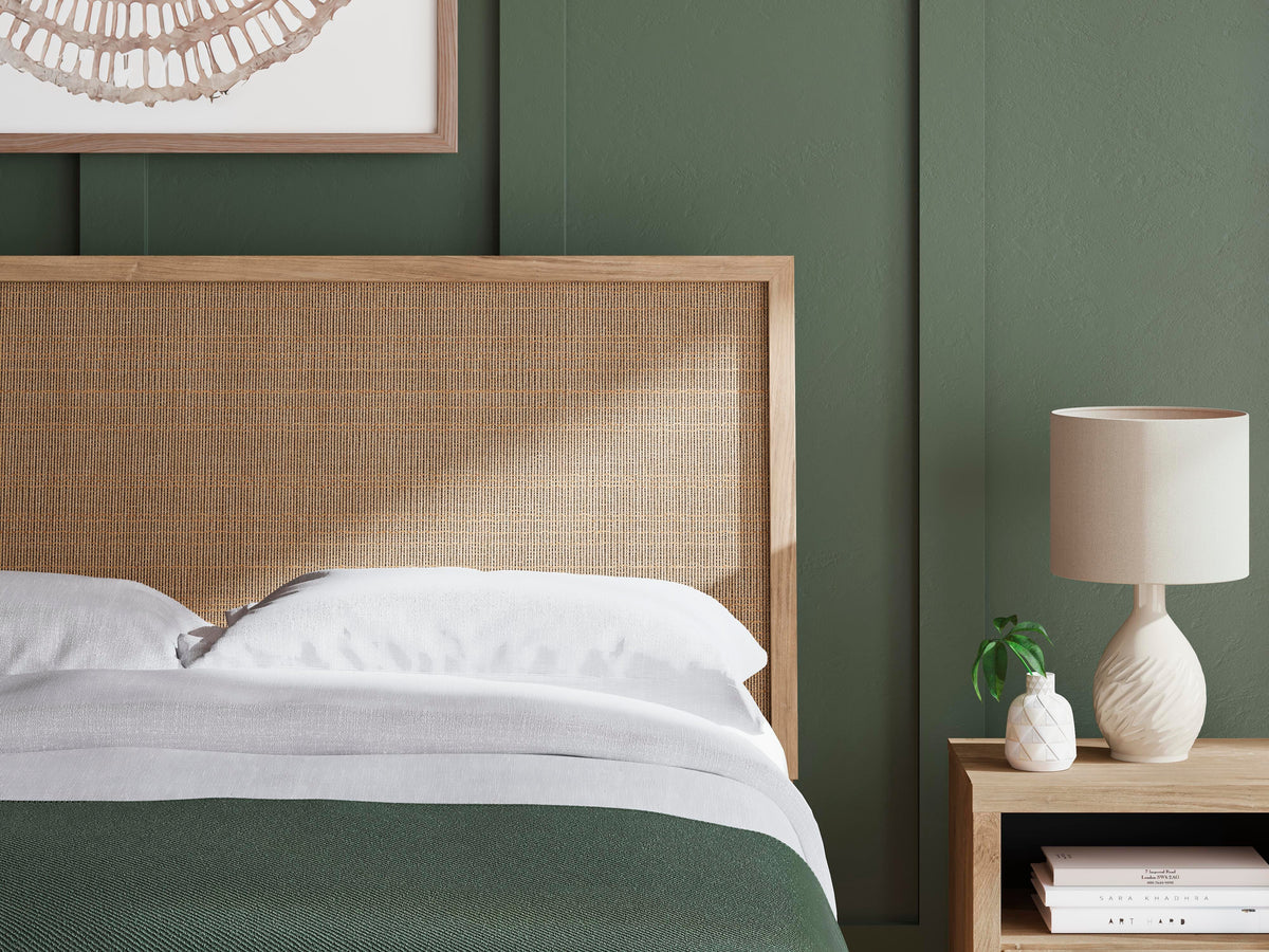 Cielden Queen Panel Bed - B1199B3
