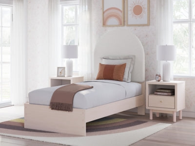 Wistenpine Twin Upholstered Panel Bed, Dresser and Mirror - B1323B2