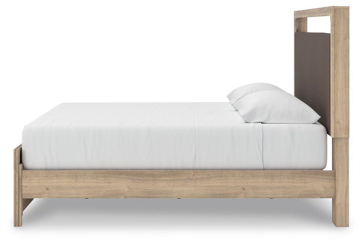 Kinlanni King Upholstered Platform Bed - PCB1360B16