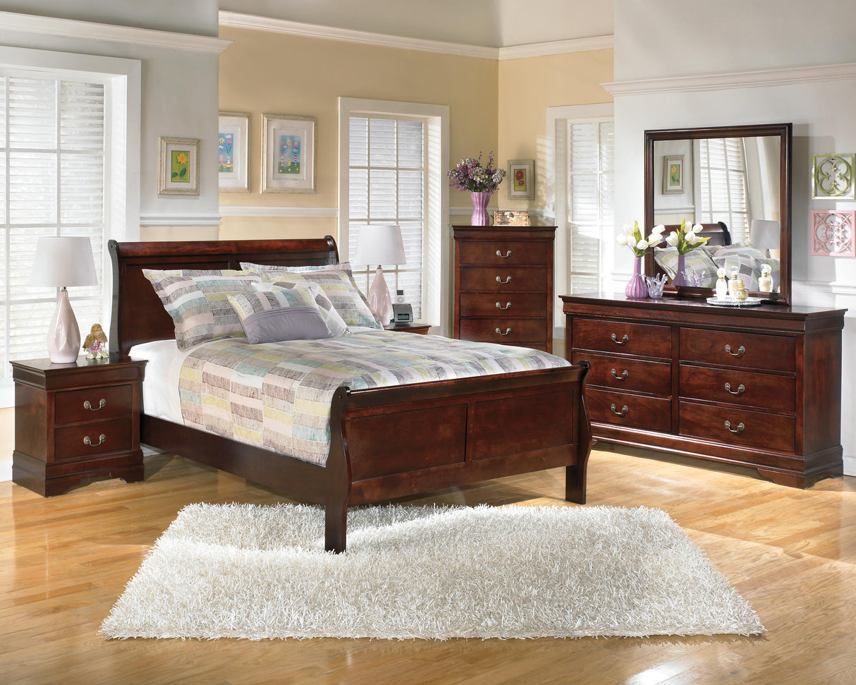 Alisdair Full Sleigh Bed, Dresser and Mirror - B376B7