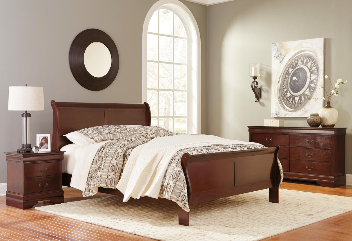 Alisdair Queen Sleigh Bed, Dresser, Mirror, and Chest - B376B15