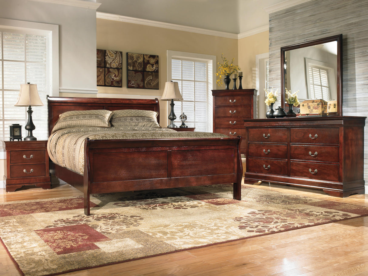 Alisdair Dresser and Mirror - B376B1