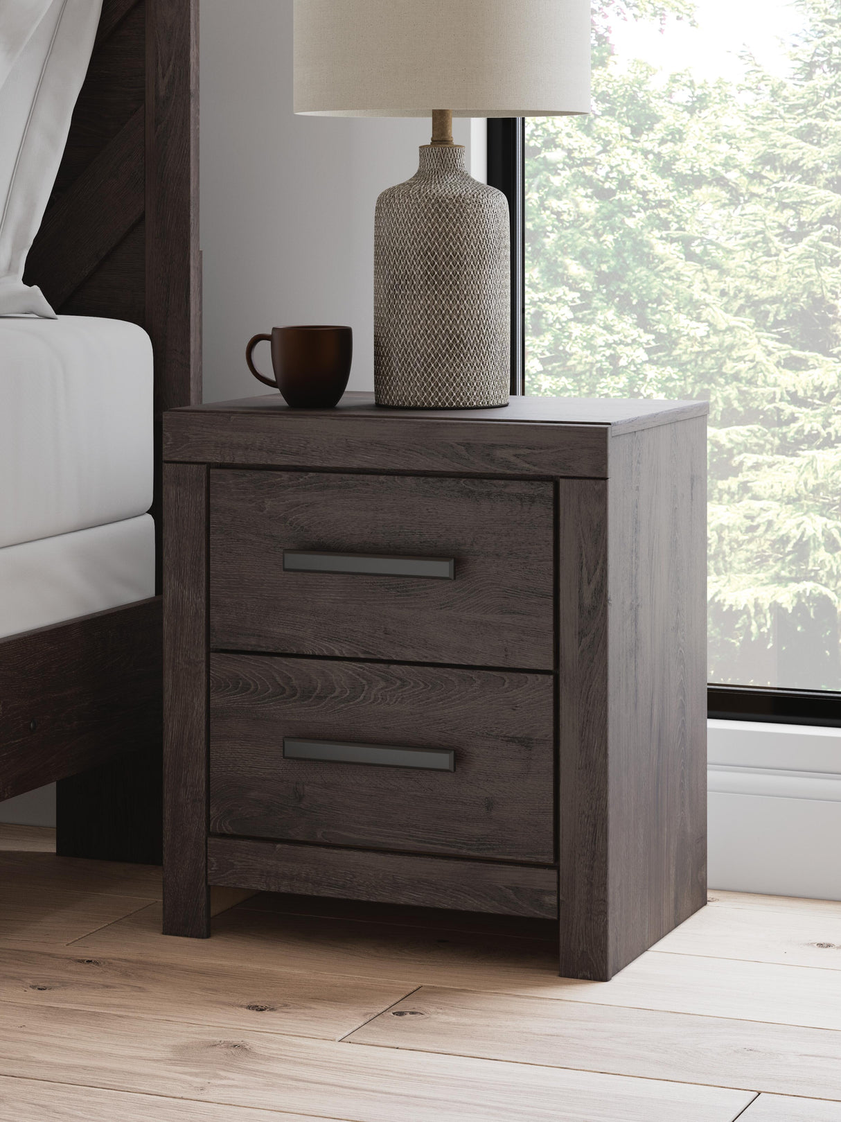 Prendonea Queen Panel Bed, Dresser and Nightstand - B3789B9
