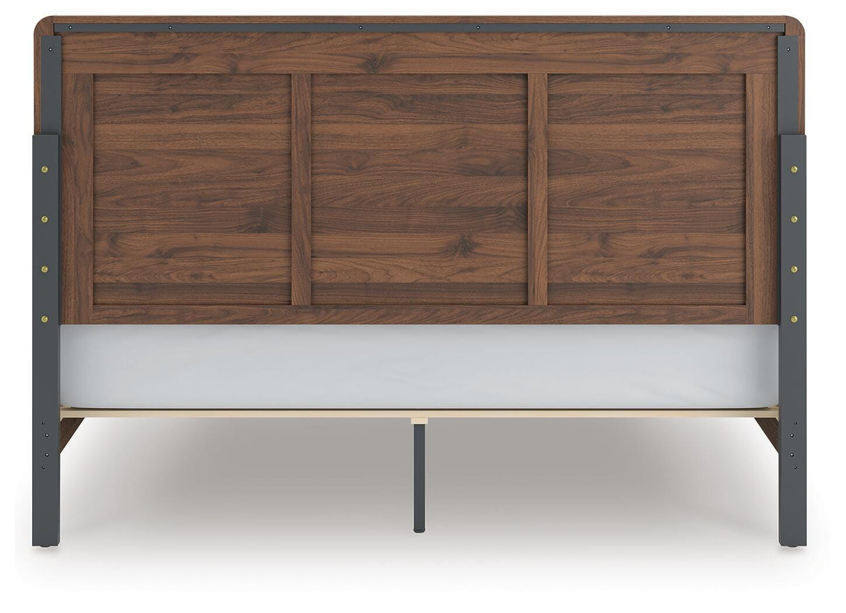 Fortlorn King Panel Bed, Dresser and 2 Nightstands - PCB386B13