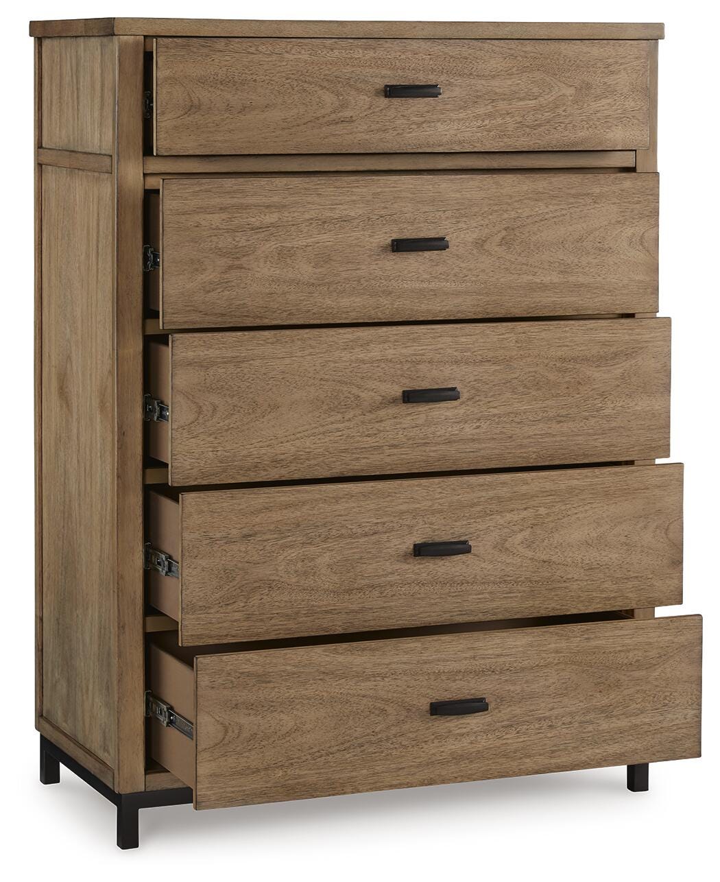 Tomtyn Chest of Drawers - B622-46
