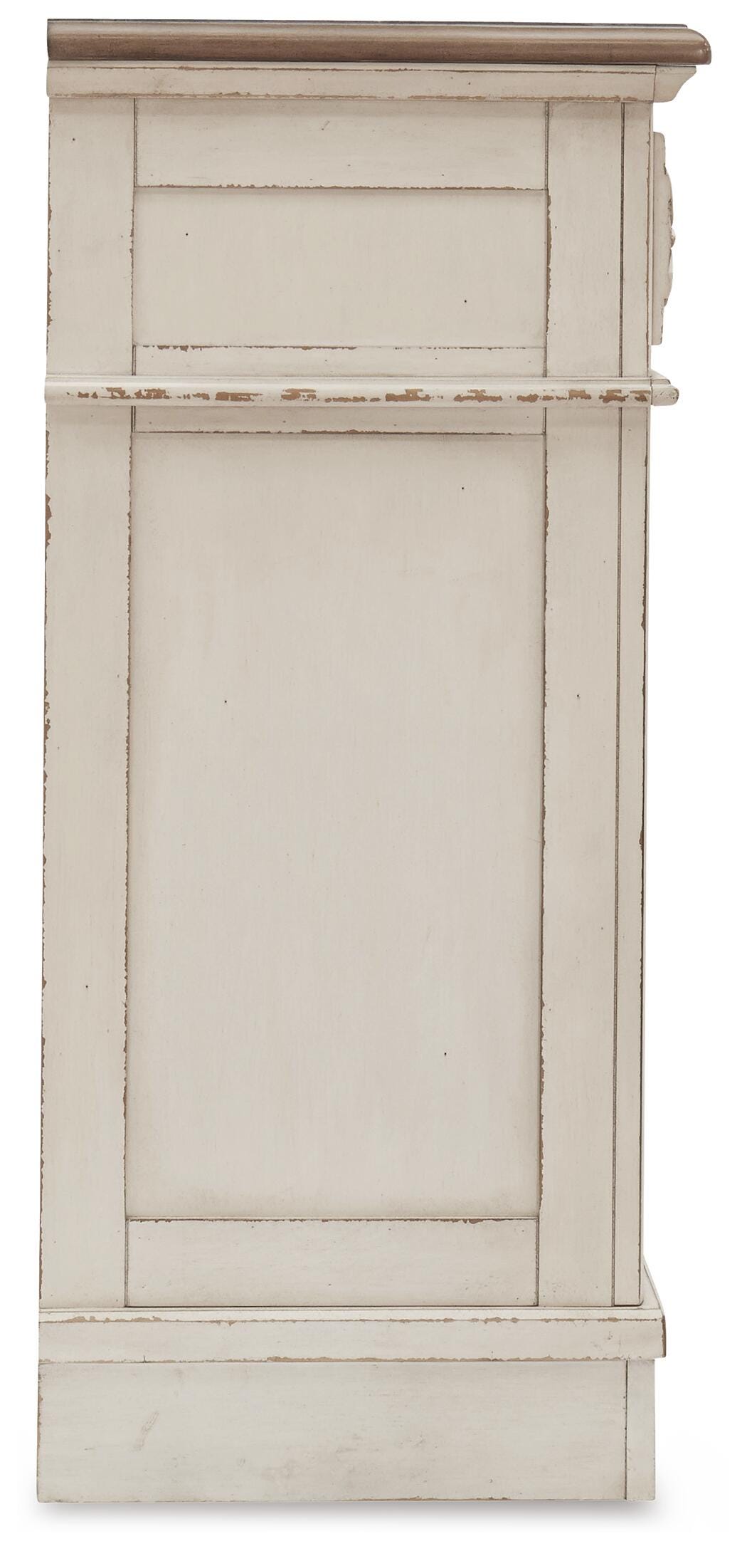 Realyn Dresser and 2 Nightstands - B743B39