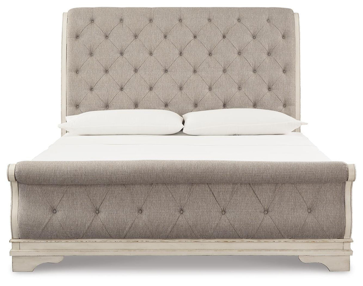 Realyn Queen Upholstered Sleigh Bed and Chest - B743B29