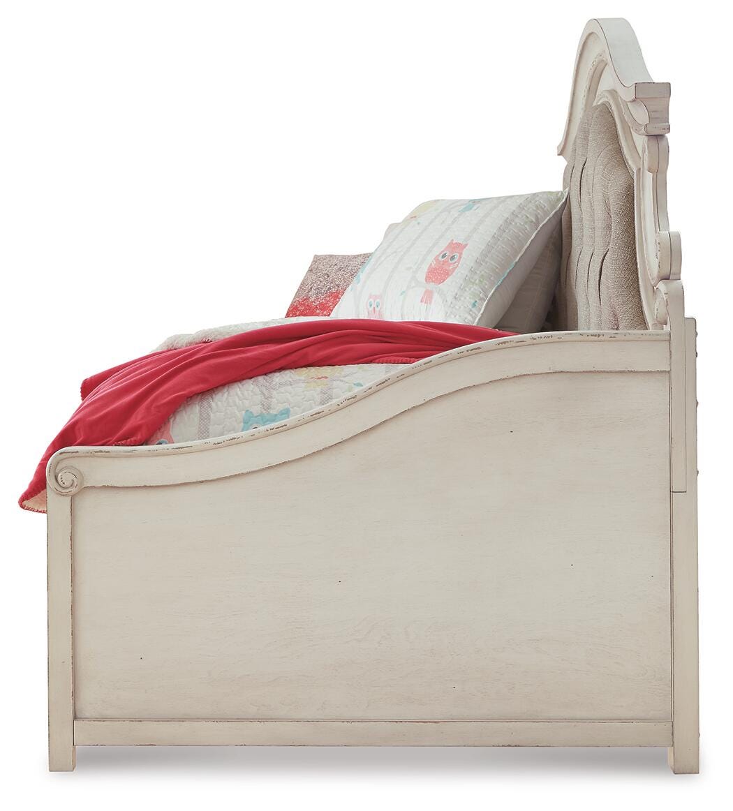 Realyn Twin Storage Day Bed and Dresser - B743B43