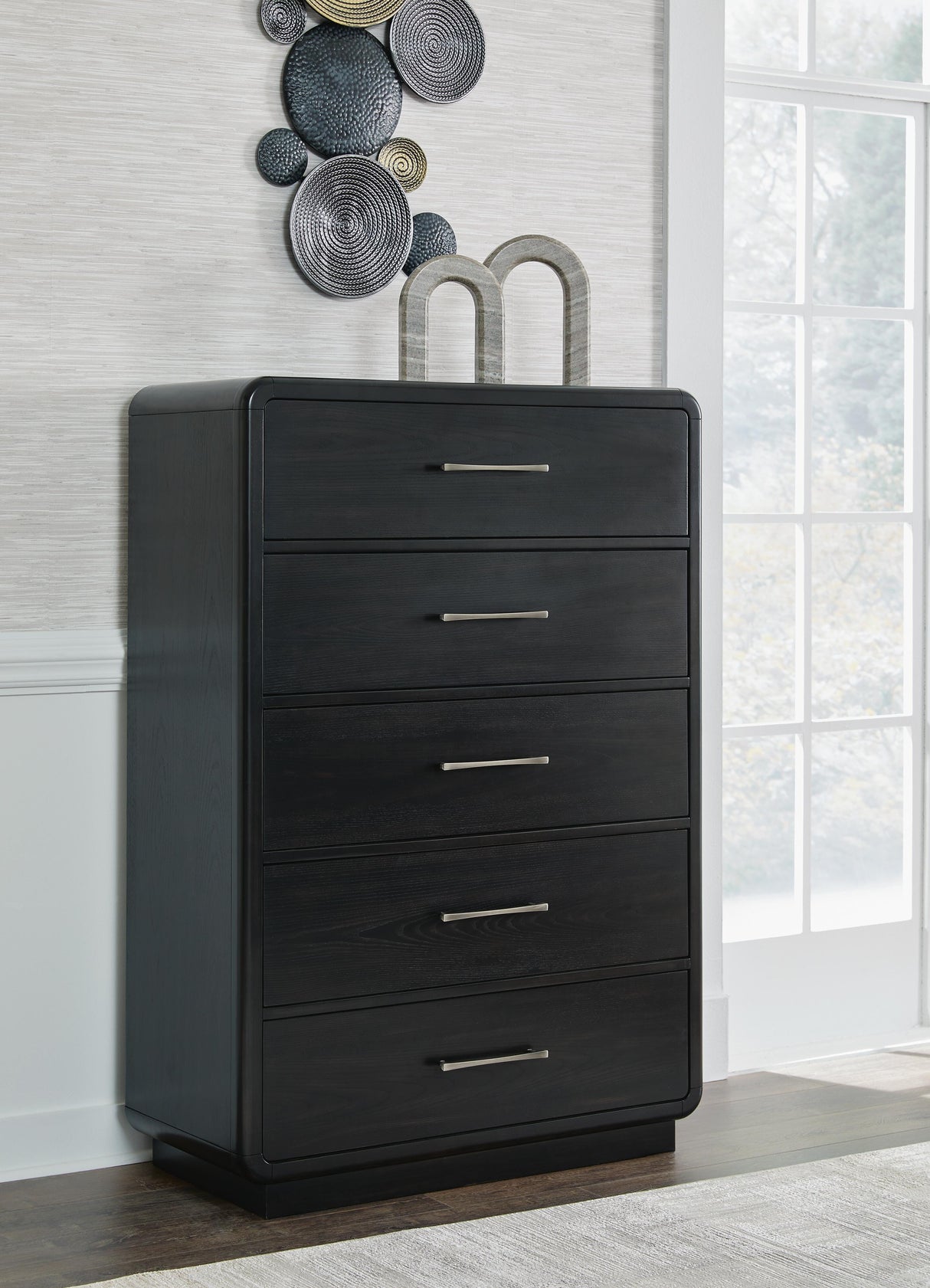 Rowanbeck Chest of Drawers - B821-46