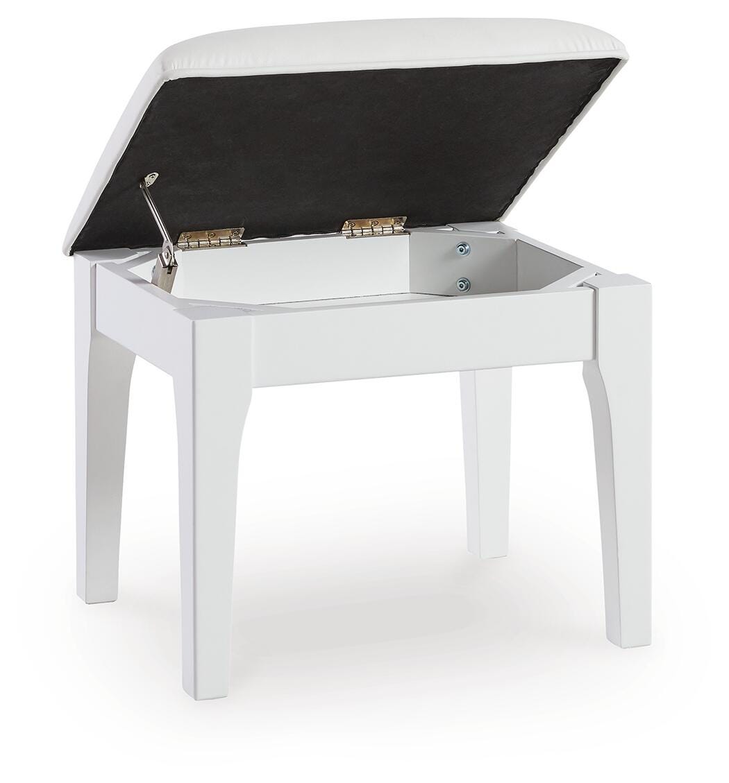 Chalanna Vanity Stool - B822-01