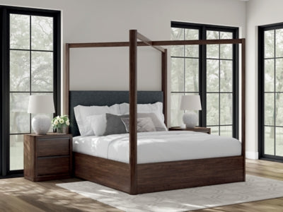 Dilenno King Canopy Bed - PCB857B6
