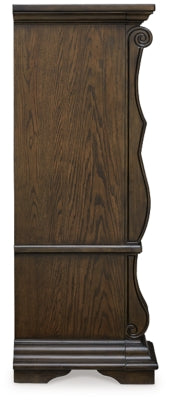 Maylee King Upholstered Panel Bed, Chest and 2 Nightstands - B947B19