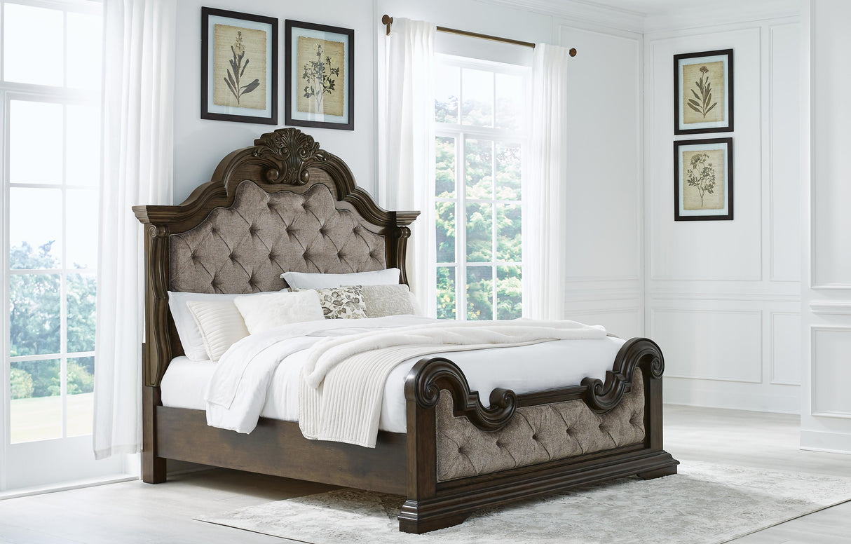 Maylee King Upholstered Panel Bed, Chest and 2 Nightstands - B947B19