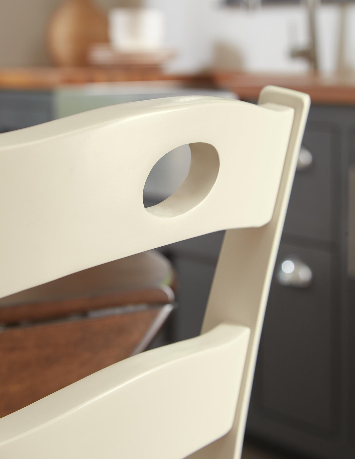 Woodanville Dining Chair (Set of 2) - D335-01X2